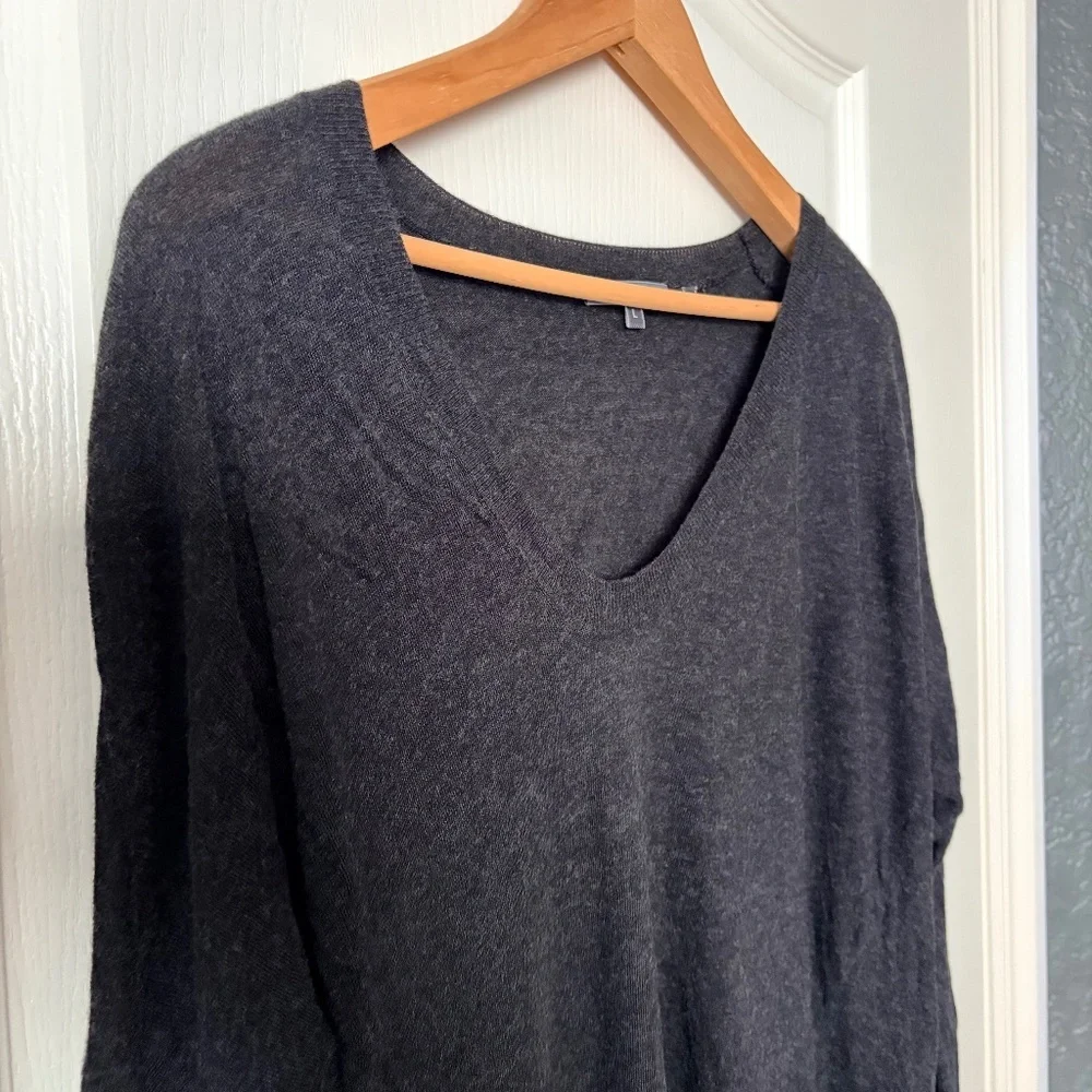 Vince Wool Blend Drop Shoulder Sweater, Large